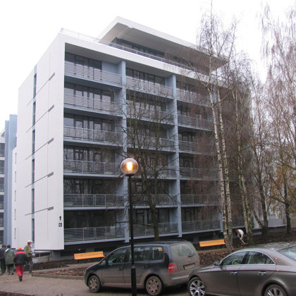 DAUDZDZĪVOKĻU DZĪVOJAMĀ ĒKA Rīga, Dzelzavas iela / Tehn. projekts 2004 / Realizēts 2005