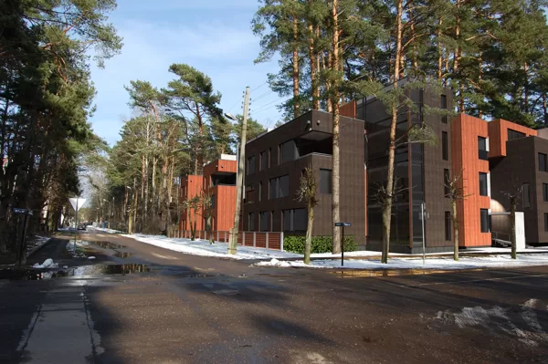 DAUDZDZĪVOKĻU DZĪVOJAMO MĀJU APBŪVE. Jūrmala, Muižas iela 11 / Skiču projekts. SP 2008/05