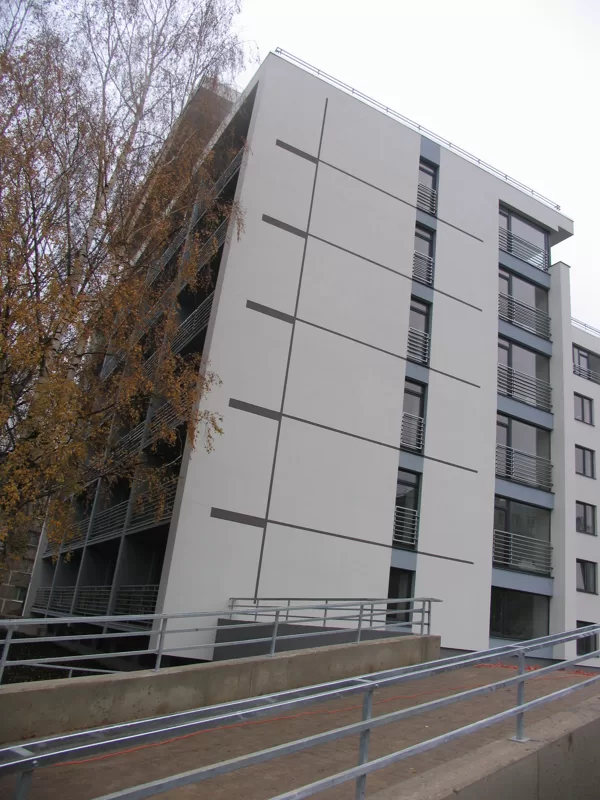 DAUDZDZĪVOKĻU DZĪVOJAMĀ ĒKA Rīga, Dzelzavas iela / Tehn. projekts 2004 / Realizēts 2005