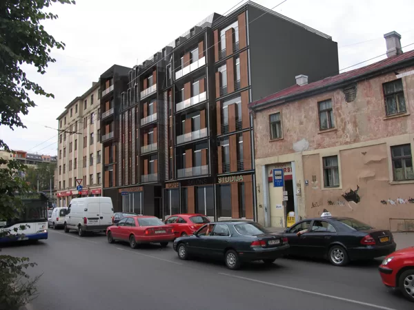 BIROJU UN DAUDZDZĪVOKĻU DZĪVOJAMĀ ĒKA Rīga, Pērnavas iela 13 / Tehniskas projekts 2008.g.