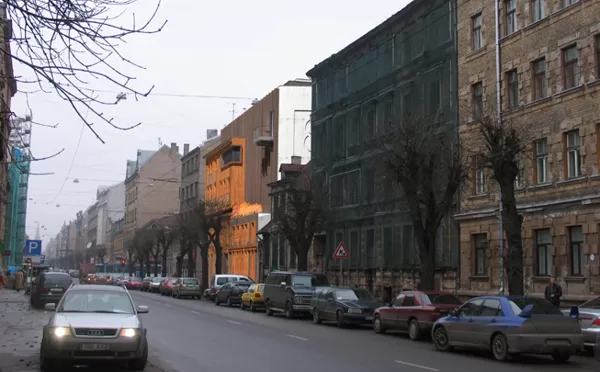 DAUDZDZĪVOKĻU DZĪVOJAMĀS ĒKAS APBŪVES PRIEKŠLIKUMS Rīga, Ģertrūdes ielā 85 / 2007/01 