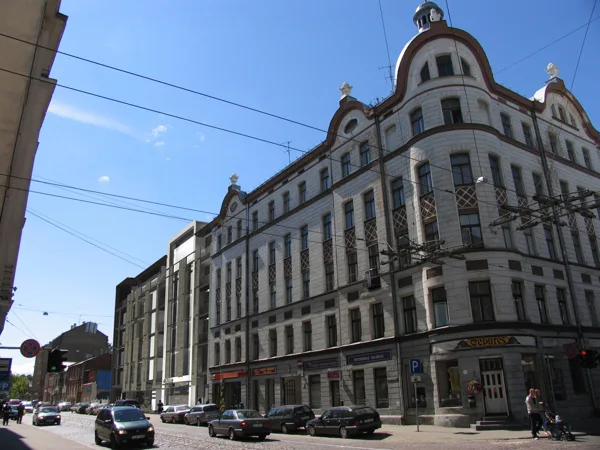 COMPETITION. RESIDENTIAL ADN OFFICE BUILDING / Riga, Kr.Barona street 89/91 / 2005/11